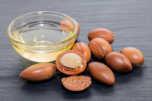 The Ultimate Guide to Moroccan Argan Oil: Benefits, Uses & Why It’s a Skincare Must-Have - spinova